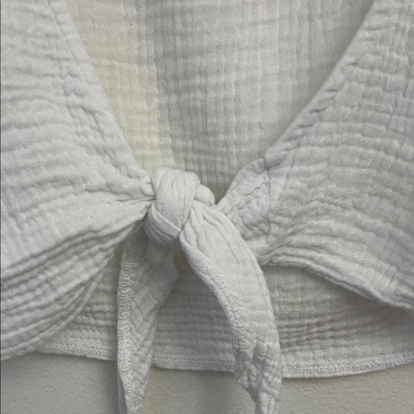 Wild Fable WHITE Textured Tie-Front Crop Top - Picture 4 of 4